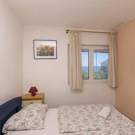Irena Apartment *