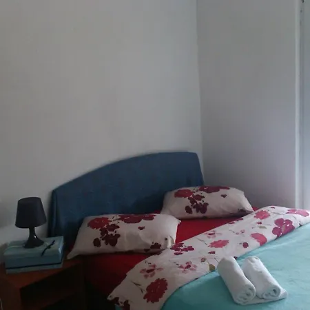 Irena Apartment *